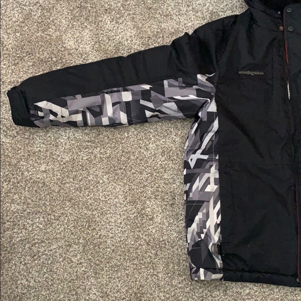 Snow/ski jacket - Picture 2 of 7